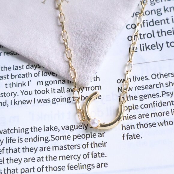 Kendra Scott Letter C Gold Freshwater Cultured Pearl Necklace - Picture 2 of 2